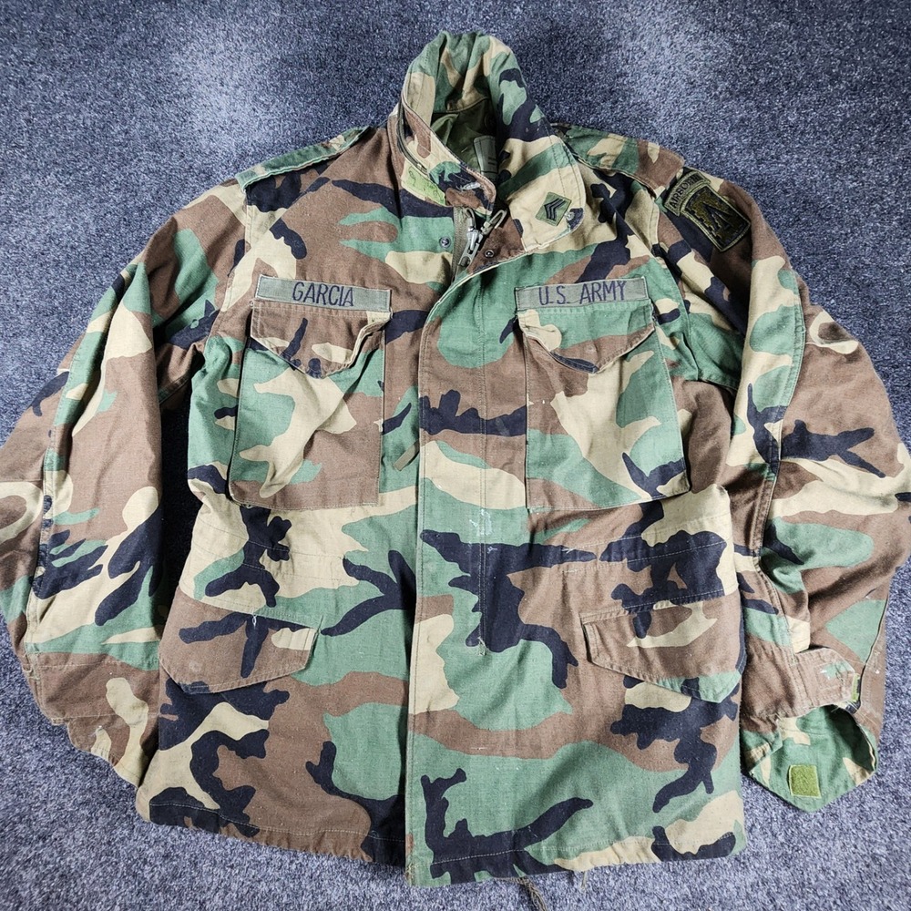 Military M-65 Field Jacket Mens Medium Short Woodland Camo US Army M65 Coat